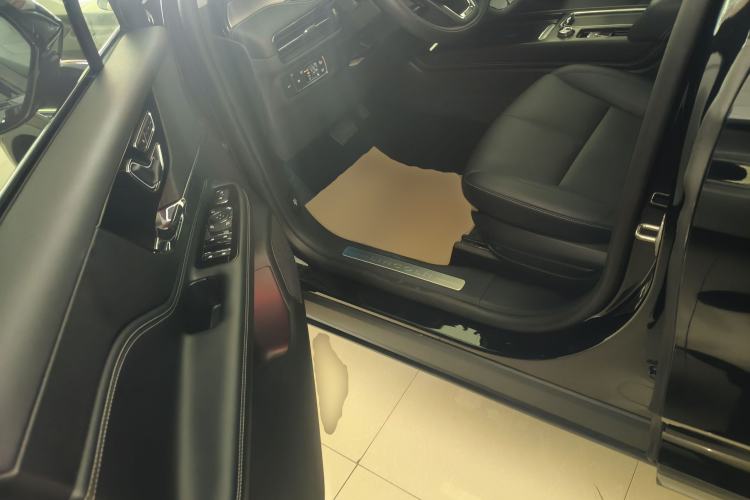 Used Lincoln Corsair 2022 2.0T Two-Wheel Drive Deluxe Edition Driver Seat