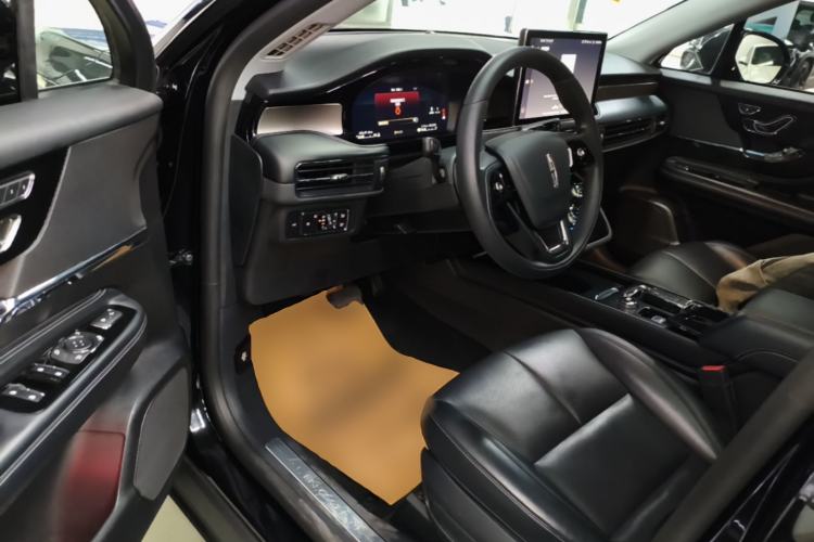 Used Lincoln Corsair 2022 2.0T Two-Wheel Drive Deluxe Edition Driver Seat