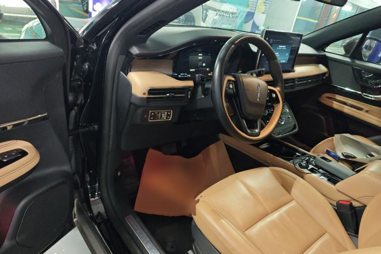 Used Lincoln Corsair 2022 2.0T Two-Wheel Drive Luxury Edition Driver Seat