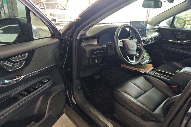 Used Lincoln Corsair 2022 2.0T Two-Wheel Drive Deluxe Edition Driver Seat