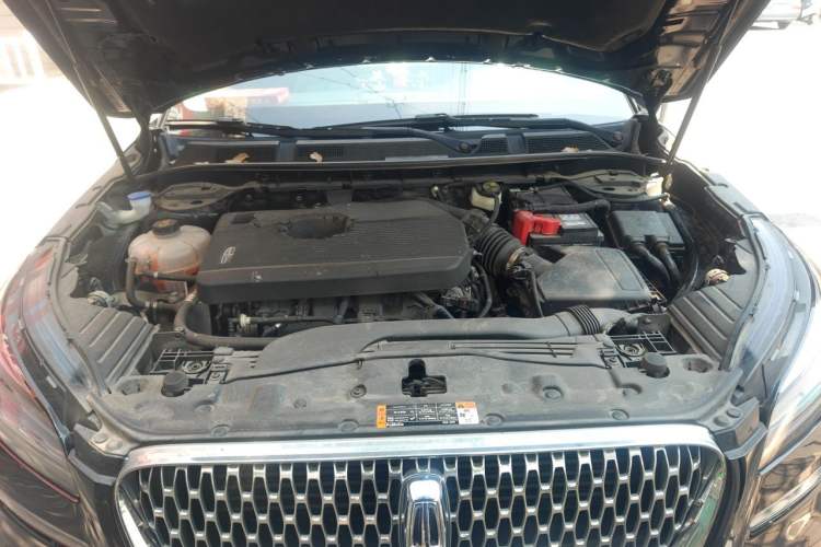 Used Lincoln Corsair 2022 2.0T Two-Wheel Drive Deluxe Edition Engine Bay
