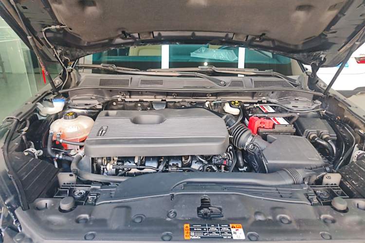 Used Lincoln Corsair 2022 2.0T Two-Wheel Drive Luxury Edition Engine Bay