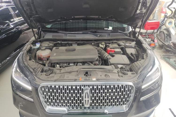 Used Lincoln Corsair 2022 2.0T Two-Wheel Drive Deluxe Edition Engine Bay