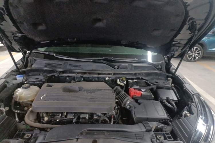 Used Lincoln Corsair 2022 Revised Version 2.0T Two-Wheel Drive Premium Edition Engine Bay