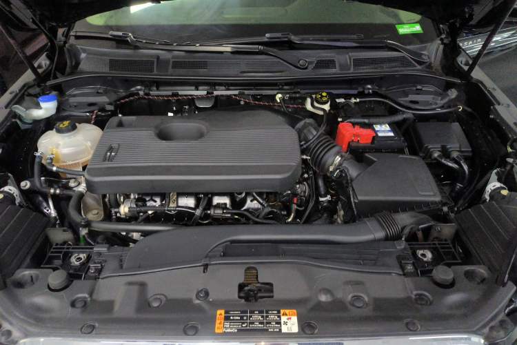 Used Lincoln Corsair 2022 Revised Version 2.0T Two-Wheel Drive Premium Edition Engine Bay