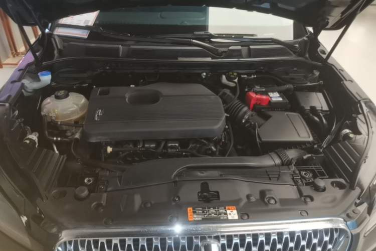 Used Lincoln Corsair 2022 Revised Version 2.0T Two-Wheel Drive Premium Edition Engine Bay