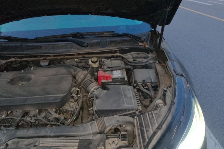 Used Lincoln Corsair 2022 2.0T Two-Wheel Drive Deluxe Edition Engine Bay Left
