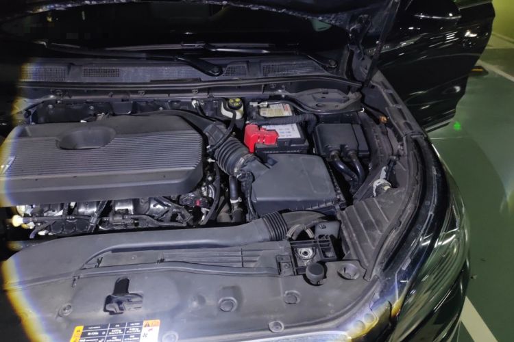 Used Lincoln Corsair 2022 Revised Version 2.0T Two-Wheel Drive Premium Edition Engine Bay Left