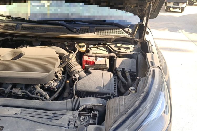 Used Lincoln Corsair 2022 2.0T Two-Wheel Drive Deluxe Edition Engine Bay Left