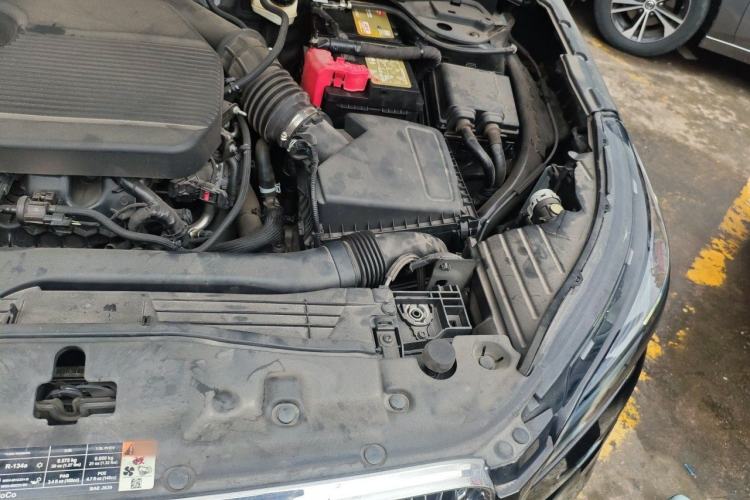 Used Lincoln Corsair 2022 2.0T Two-Wheel Drive Deluxe Edition Engine Bay Left