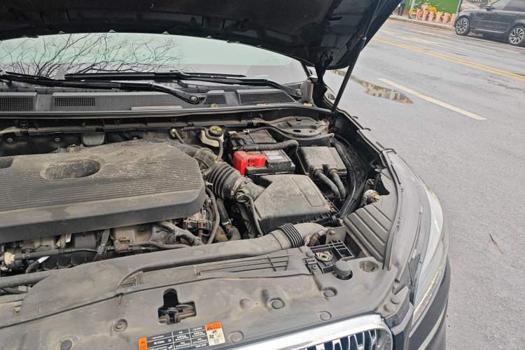 Used Lincoln Corsair 2022 2.0T Two-Wheel Drive Luxury Edition Engine Bay Left