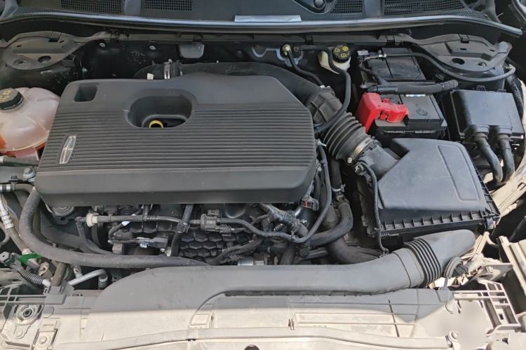 Used Lincoln Corsair 2022 2.0T Two-Wheel Drive Luxury Edition Engine Bay