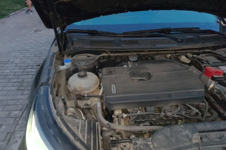 Used Lincoln Corsair 2022 2.0T Two-Wheel Drive Deluxe Edition Engine Bay Right