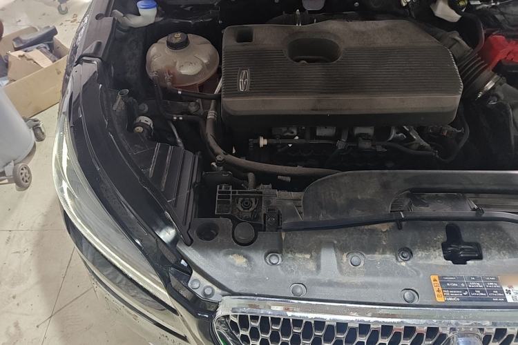 Used Lincoln Corsair 2022 2.0T Two-Wheel Drive Luxury Edition Engine Bay Right