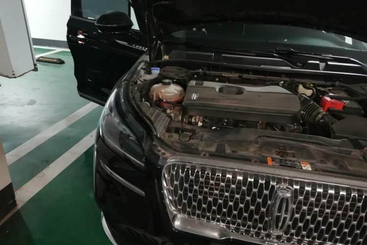 Used Lincoln Corsair 2022 2.0T Two-Wheel Drive Deluxe Edition Engine Bay Right