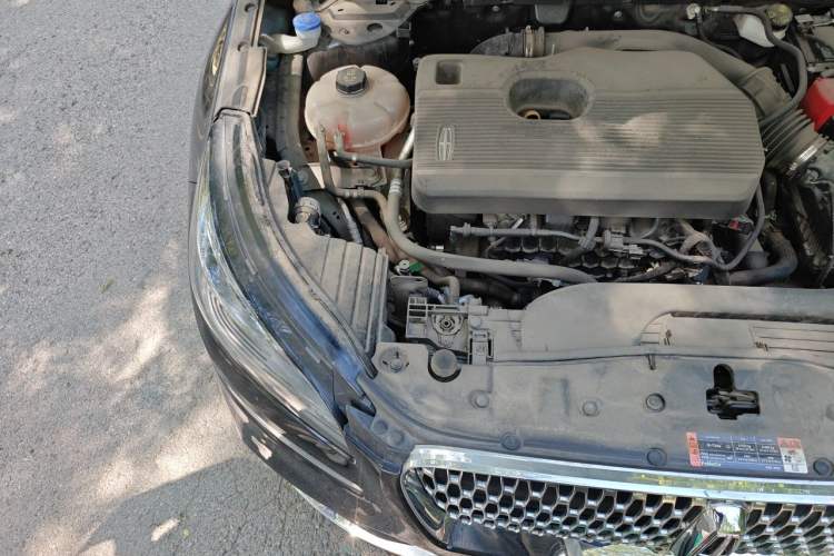 Used Lincoln Corsair 2022 2.0T Two-Wheel Drive Luxury Edition Engine Bay Right