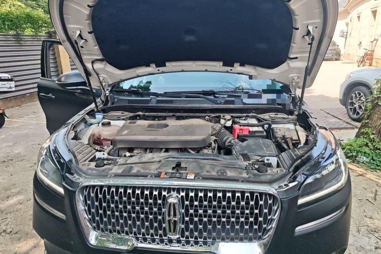 Used Lincoln Corsair 2022 2.0T Two-Wheel Drive Deluxe Edition Engine Bay