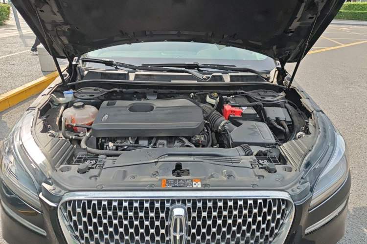 Used Lincoln Corsair 2022 2.0T Two-Wheel Drive Deluxe Edition Engine Bay