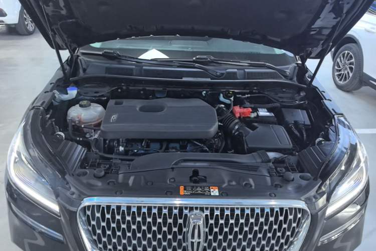 Used Lincoln Corsair 2022 2.0T Two-Wheel Drive Deluxe Edition Engine Bay