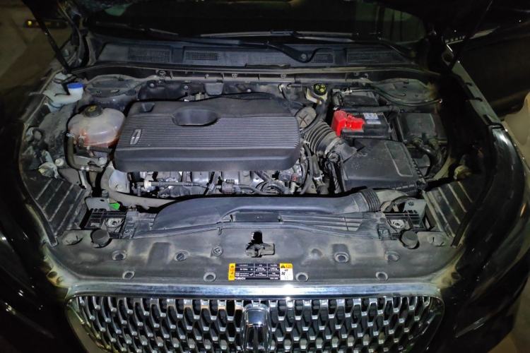 Used Lincoln Corsair 2022 2.0T Two-Wheel Drive Deluxe Edition Engine Bay