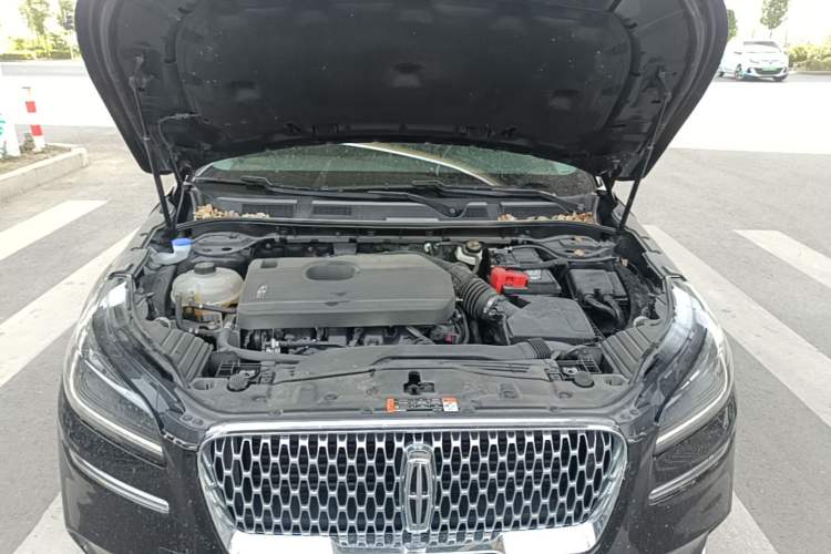 Used Lincoln Corsair 2022 2.0T Two-Wheel Drive Deluxe Edition Engine Bay