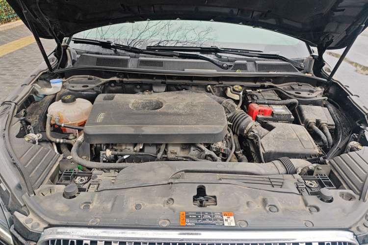 Used Lincoln Corsair 2022 2.0T Two-Wheel Drive Luxury Edition Engine Bay