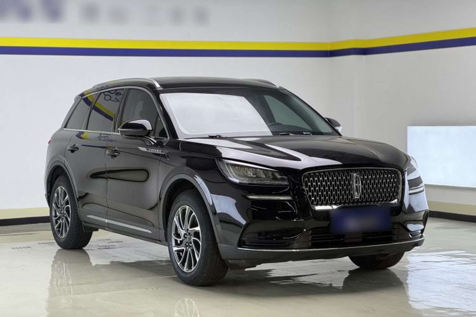Used Lincoln Corsair 2022 2.0T Two-Wheel Drive Deluxe Edition Exterior 1