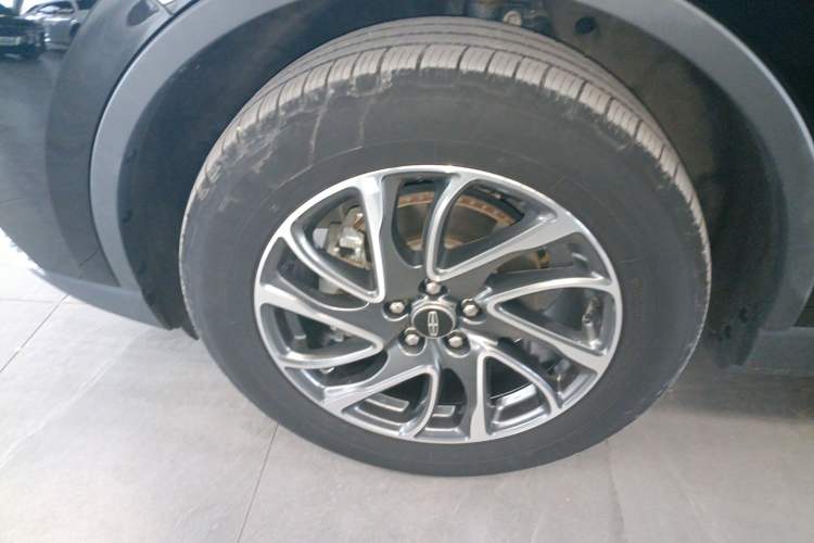 Used Lincoln Corsair 2022 2.0T Two-Wheel Drive Deluxe Edition Exterior 4