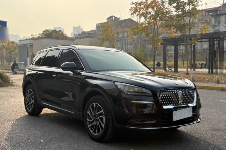 Used Lincoln Corsair 2022 Revised Version 2.0T Two-Wheel Drive Premium Edition Exterior 7
