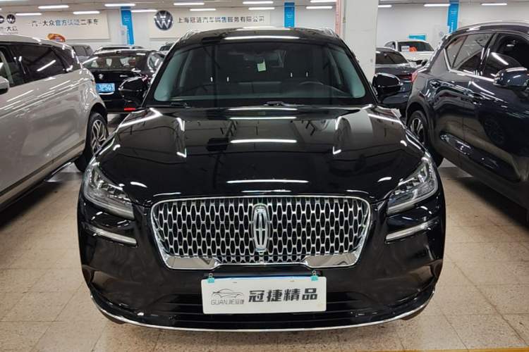 Used Lincoln Corsair 2022 2.0T Two-Wheel Drive Deluxe Edition Front