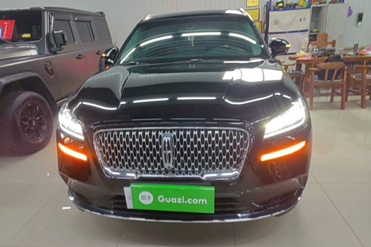 Used Lincoln Corsair 2022 2.0T Two-Wheel Drive Deluxe Edition Front