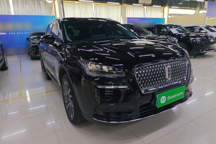 Used Lincoln Corsair 2022 2.0T Two-Wheel Drive Deluxe Edition Front Right 45 Deg