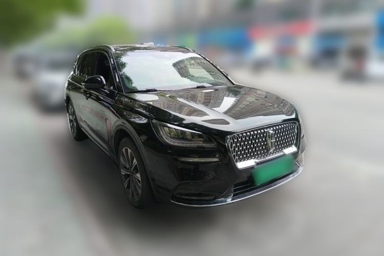 Used Lincoln Corsair 2022 Revised Version 2.0T Two-Wheel Drive Luxury Edition Front Right 45 Deg