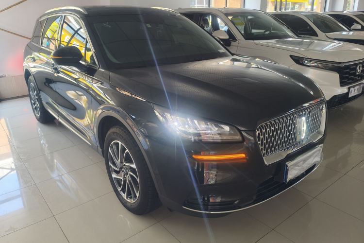 Used Lincoln Corsair 2022 2.0T Two-Wheel Drive Deluxe Edition Front Right 45 Deg