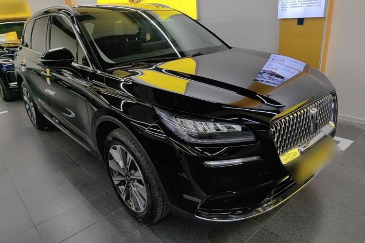 Used Lincoln Corsair 2022 2.0T Two-Wheel Drive Luxury Edition Front Right 45 Deg