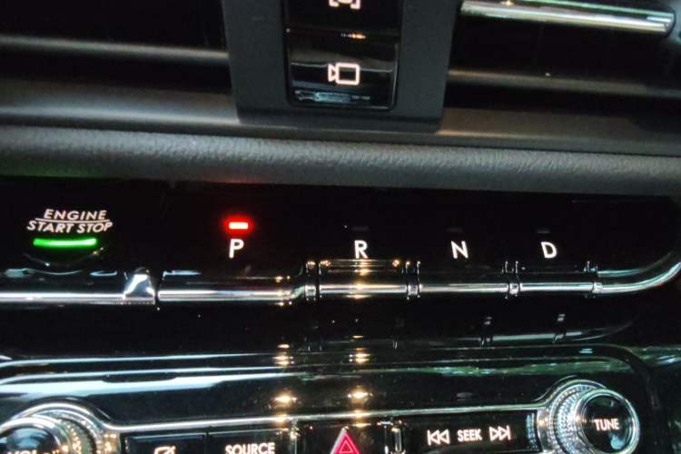 Used Lincoln Corsair 2022 2.0T Two-Wheel Drive Luxury Edition Gear Lever