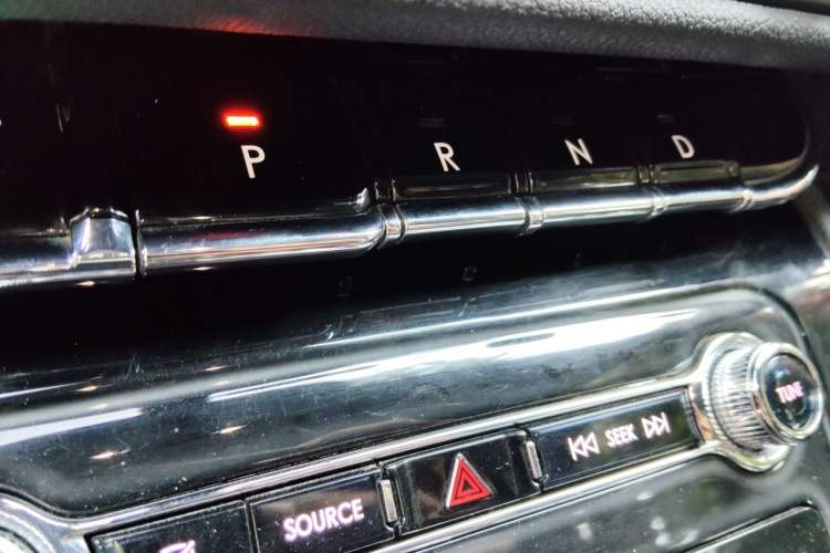 Used Lincoln Corsair 2022 2.0T Two-Wheel Drive Luxury Edition Gear Lever
