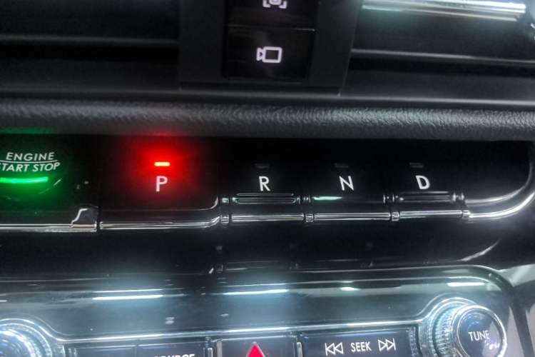 Used Lincoln Corsair 2022 2.0T Two-Wheel Drive Luxury Edition Gear Lever