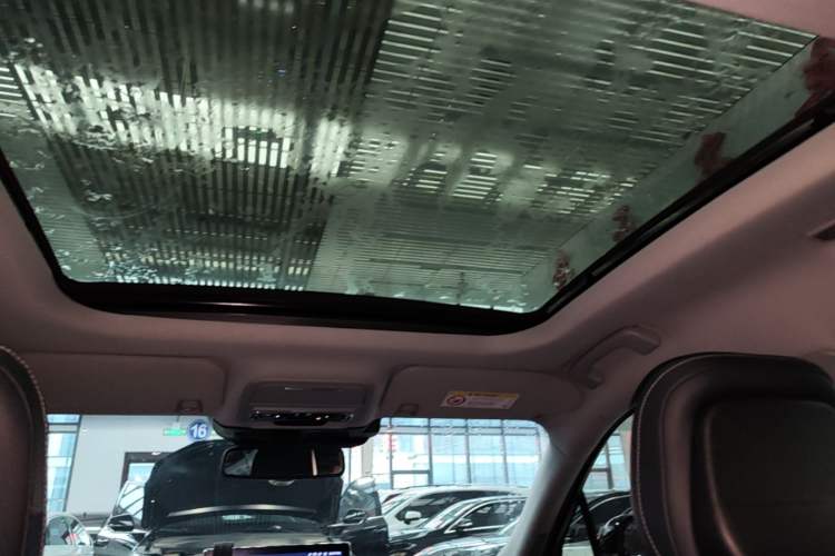 Used Lincoln Corsair 2022 2.0T Two-Wheel Drive Deluxe Edition Headliner