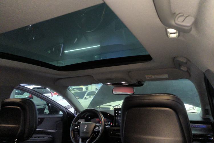 Used Lincoln Corsair 2022 Revised Version 2.0T Two-Wheel Drive Premium Edition Headliner