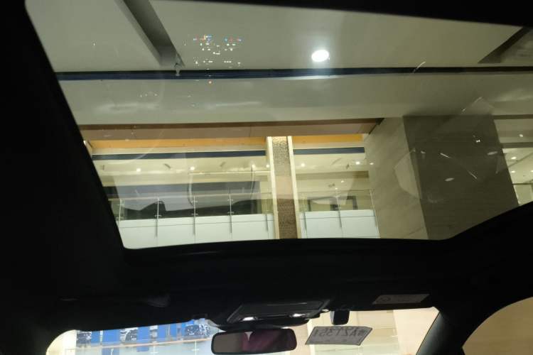 Used Lincoln Corsair 2022 2.0T Two-Wheel Drive Luxury Edition Headliner