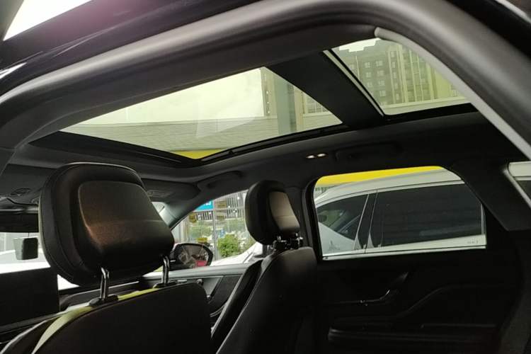 Used Lincoln Corsair 2022 2.0T Two-Wheel Drive Luxury Edition Headliner