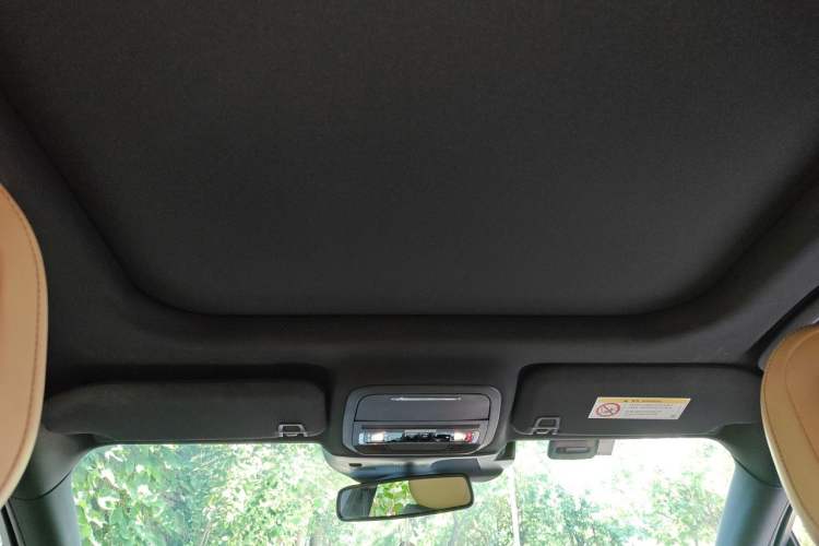 Used Lincoln Corsair 2022 2.0T Two-Wheel Drive Luxury Edition Headliner
