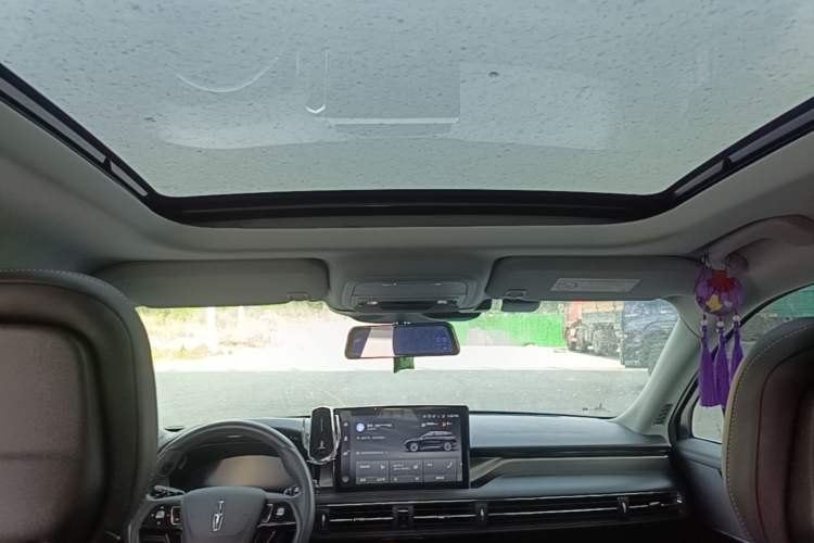 Used Lincoln Corsair 2022 2.0T Two-Wheel Drive Deluxe Edition Headliner