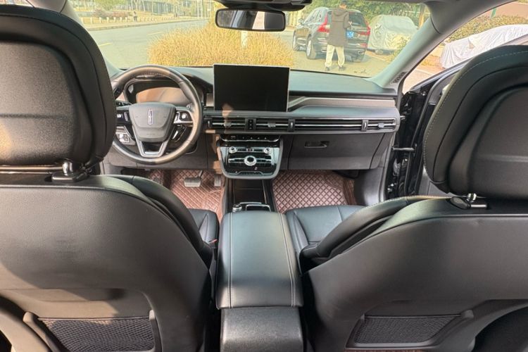 Used Lincoln Corsair 2022 Revised Version 2.0T Two-Wheel Drive Premium Edition Interior 2
