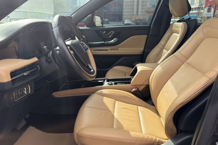 Used Lincoln Corsair 2022 Revised Version 2.0T Two-Wheel Drive Luxury Edition Interior 2