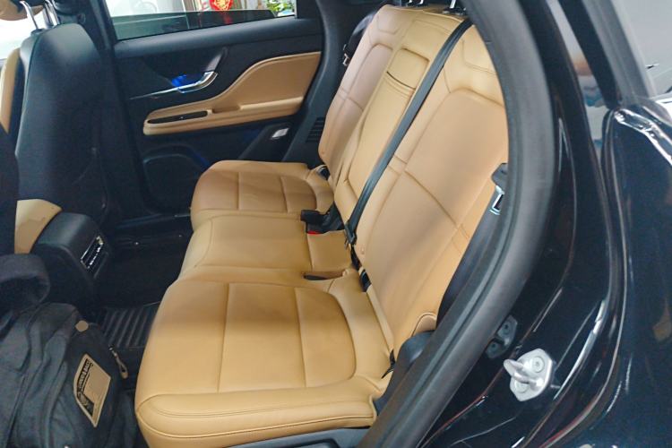 Used Lincoln Corsair 2022 2.0T Two-Wheel Drive Luxury Edition Interior 4