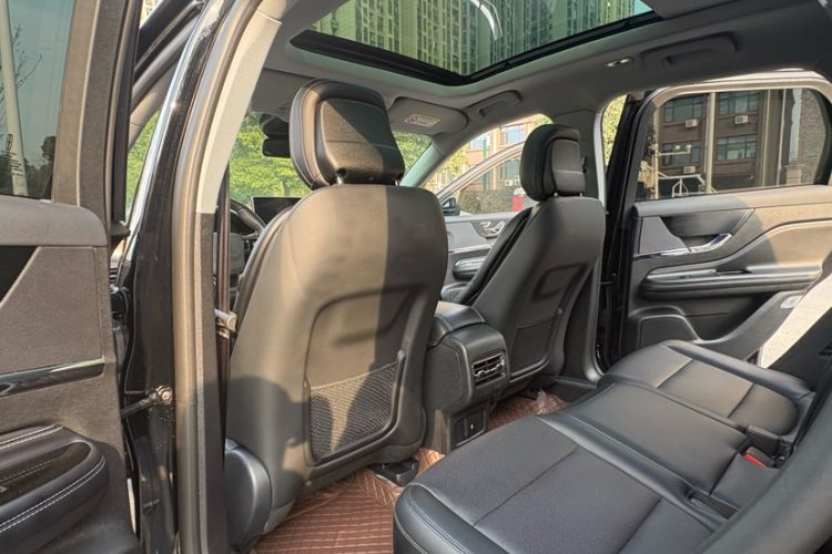 Used Lincoln Corsair 2022 Revised Version 2.0T Two-Wheel Drive Premium Edition Interior 6