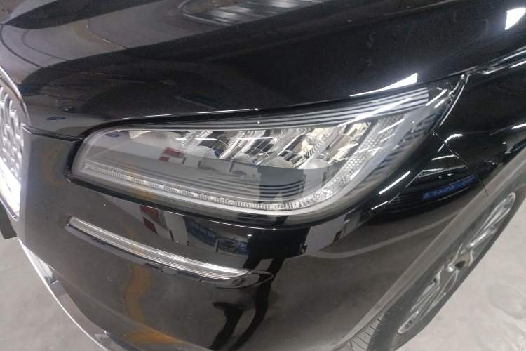 Used Lincoln Corsair 2022 Revised Version 2.0T Two-Wheel Drive Premium Edition Left Front Headlight