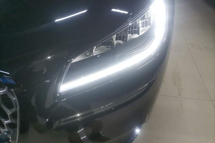 Used Lincoln Corsair 2022 2.0T Two-Wheel Drive Deluxe Edition Left Front Headlight
